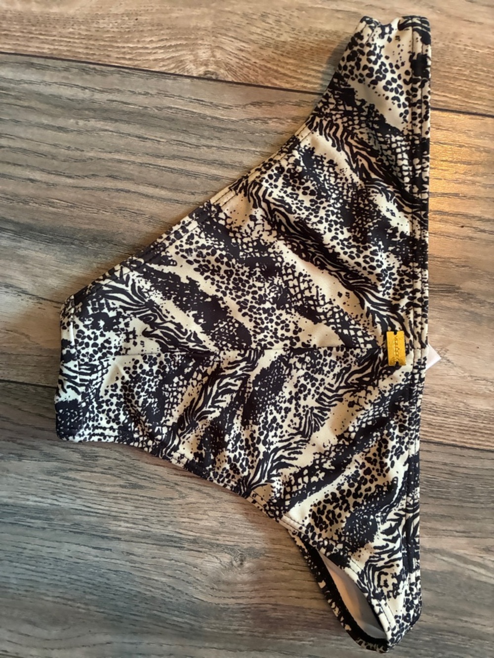 Volcom Bikini - Picture 7 of 7